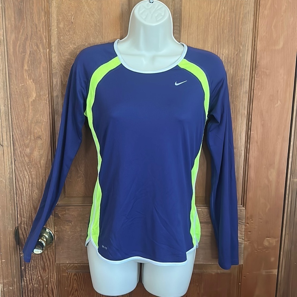 Nike Dri -Fit Women’s Blue and Green Long Sleeve Lightweight Shirt Size Small